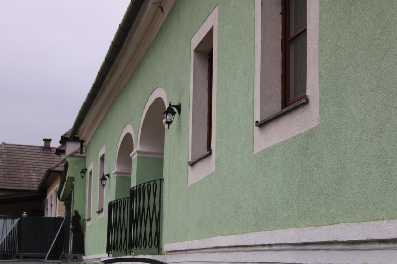 Ferienwohnung HAUS-DONAU in der Wachau Aggsbach Exterior foto