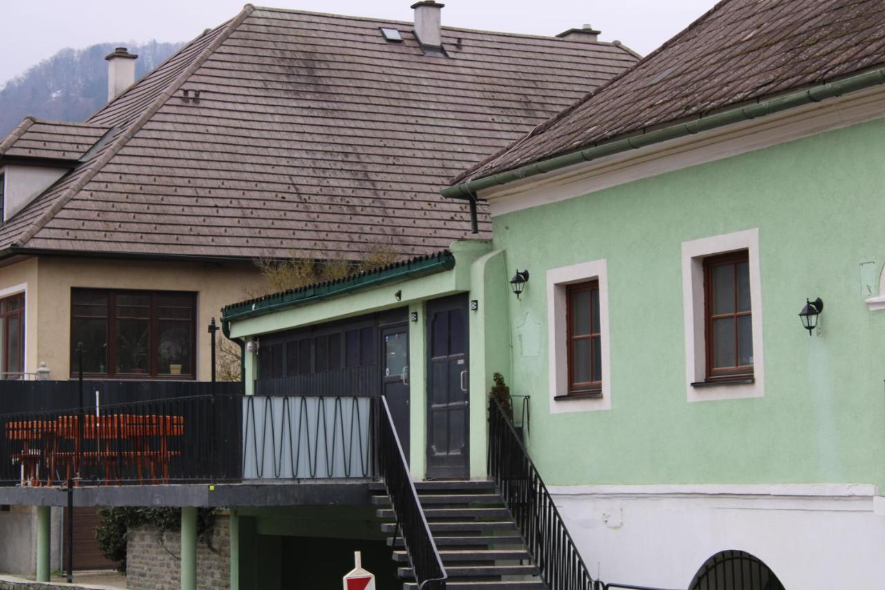 Ferienwohnung HAUS-DONAU in der Wachau Aggsbach Exterior foto