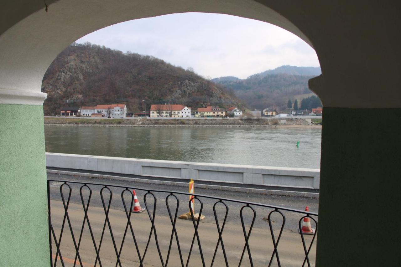 Ferienwohnung HAUS-DONAU in der Wachau Aggsbach Exterior foto