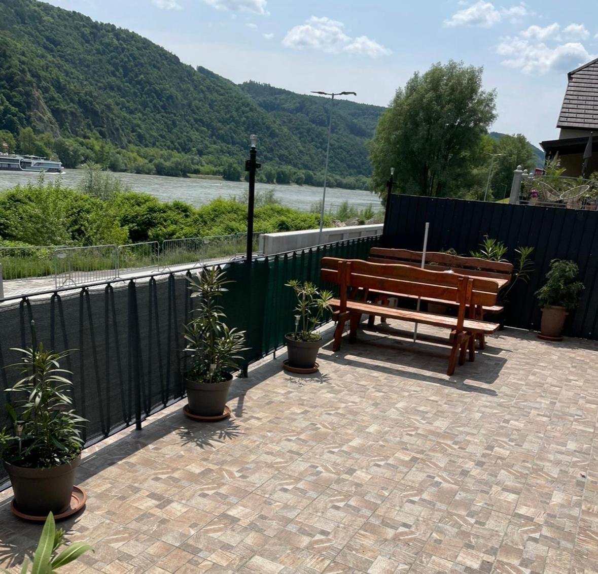 Ferienwohnung HAUS-DONAU in der Wachau Aggsbach Exterior foto